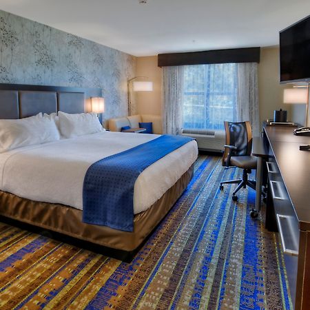 Holiday Inn & Suites Tupelo North By Ihg Esterno foto
