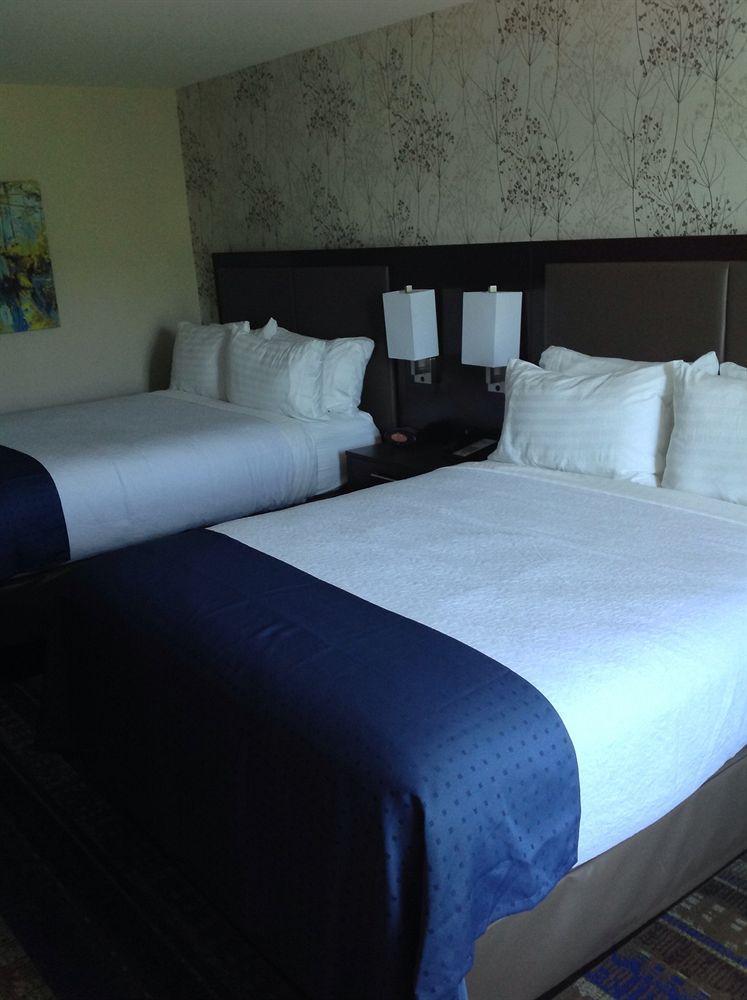 Holiday Inn & Suites Tupelo North By Ihg Esterno foto